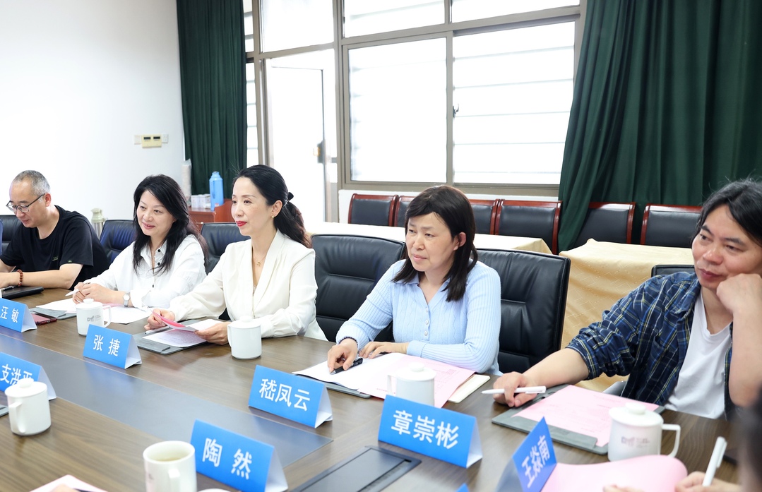 712e3af4fe115d88377b23f38f402dc8 2.JPG